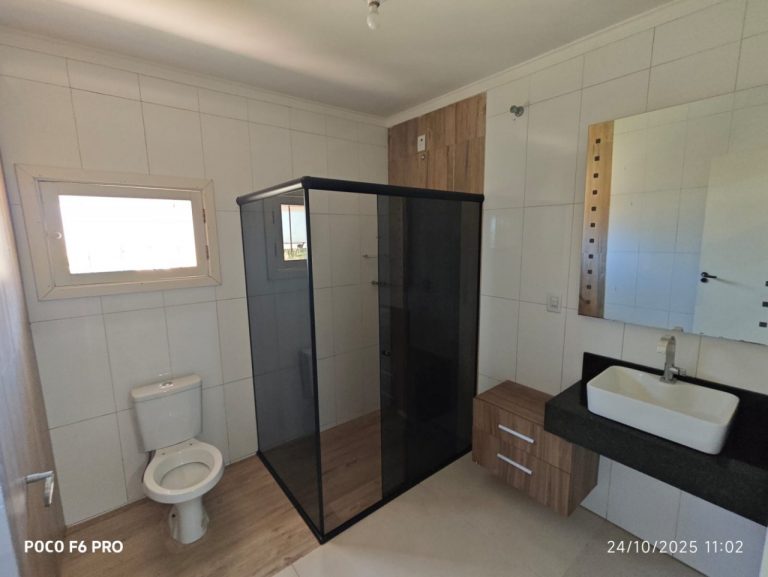 Belo imóvel 3 dormitórios av açorianos