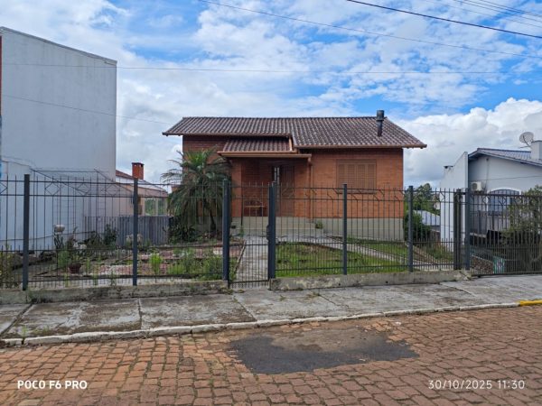 Belo imóvel mobiliado com 3 dormitórios