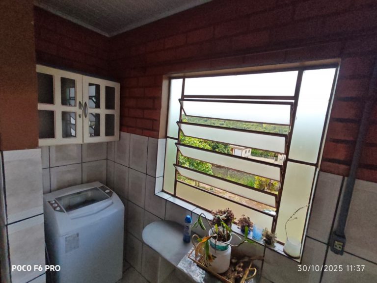 Belo imóvel mobiliado com 3 dormitórios