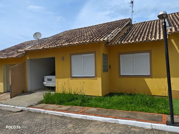 Belo imóvel Coqueiros 2 dorm