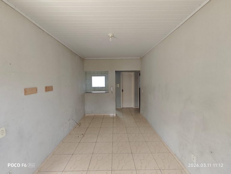 Belo imóvel Coqueiros 2 dorm